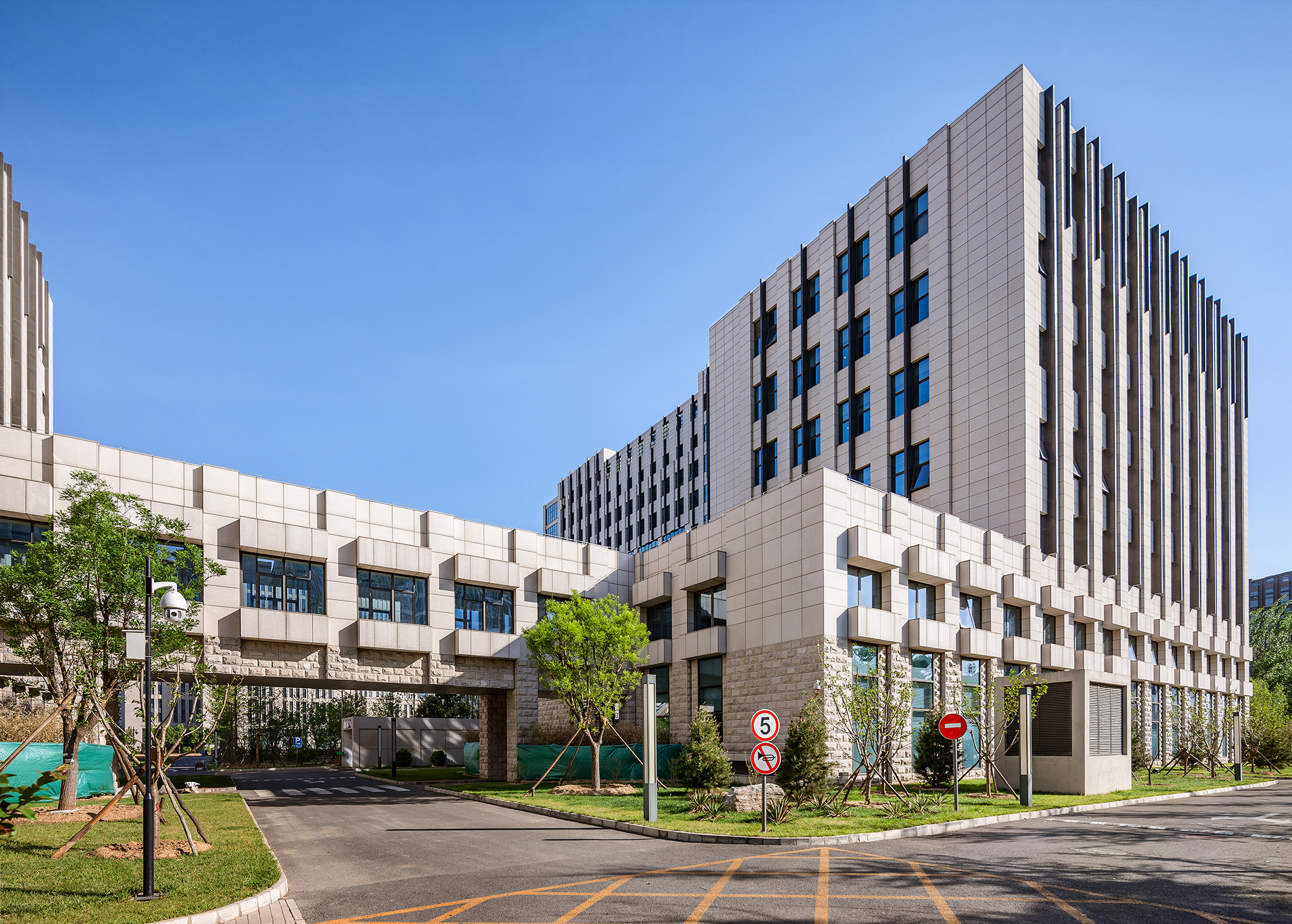 IPPRZH08090S中國檢驗(yàn)檢疫科學(xué)研究院綜合科研樓-外景02